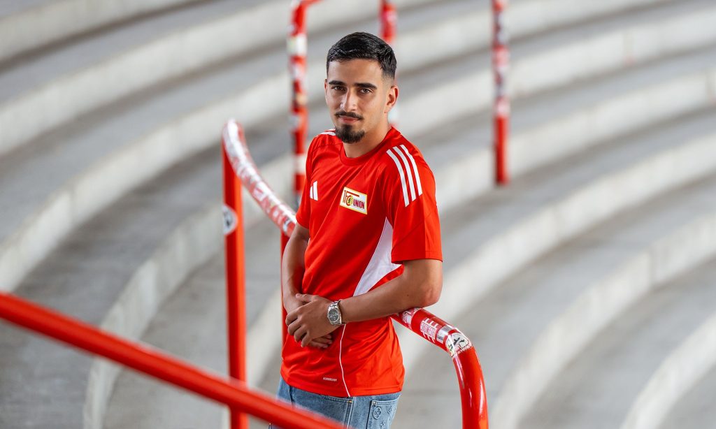 f35a48db-350b-48cb-ab12-ecdfb42795f9