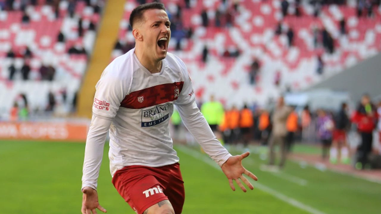 sivassporda-rey-manaj-firtinasi-adim-adim-gol-kralligina