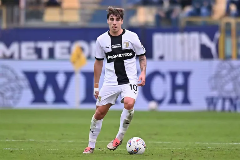 adrian-bernabe-parma_1600_1067